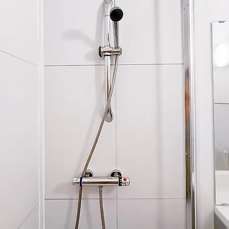 Апартаменты Elegant T3 Renove Gare & Centre De *